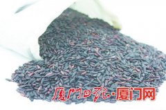 淘米水變黑 人工色素？